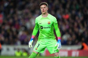 马卡：巴萨今天上午以体能训练为主 特尔施特根继续单独训练