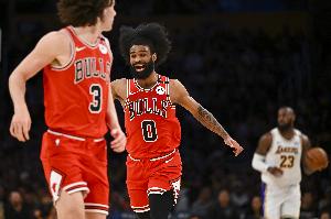 注册参与-主场31分惨败+基迪半场压哨神奇绝杀 湖人赛季0-2遭公牛横扫