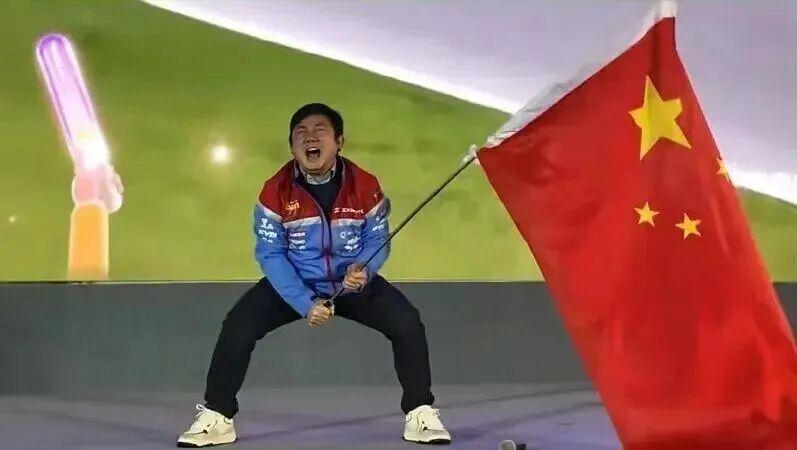 张雪用20年把一件事做到极致，这是AI时代最稀缺的专注